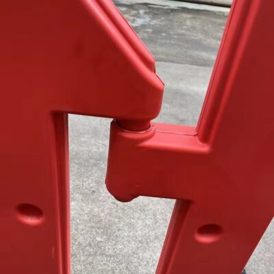حاجز مروري ممتلئ بالماء - Image 3